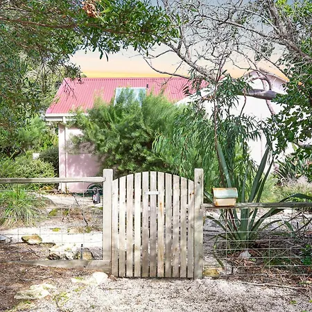 Pink Cabin By Host On The Coast Barwon Heads Exterior photo